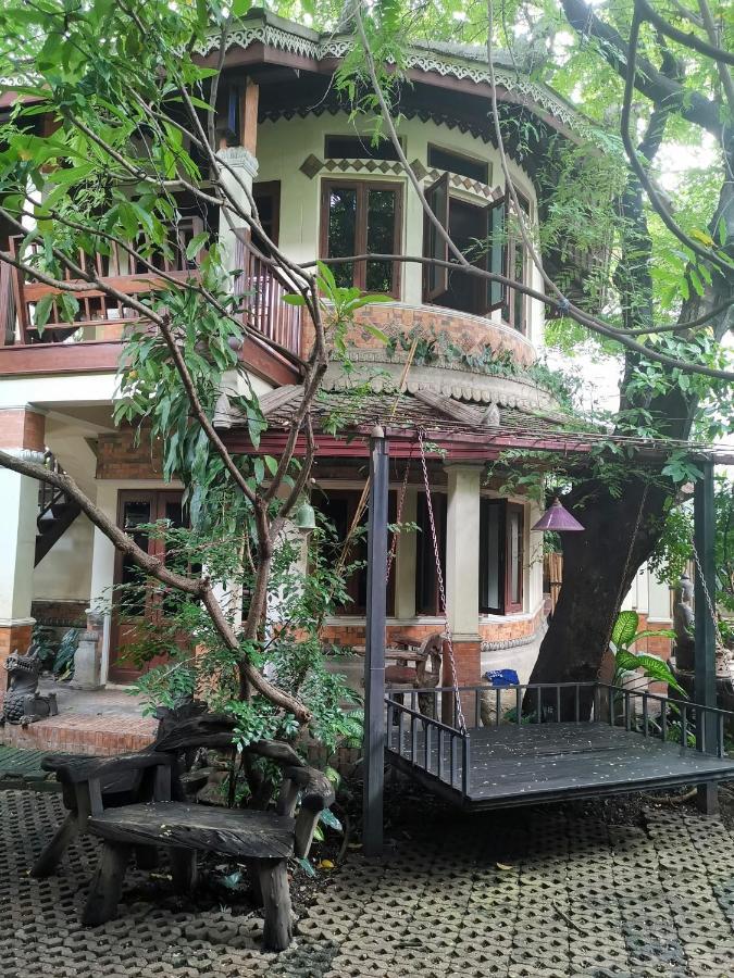 Avara Signature House Hotel Chiang Mai Ngoại thất bức ảnh