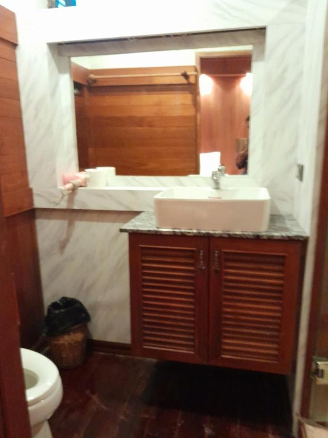 Avara Signature House Hotel Chiang Mai Ngoại thất bức ảnh